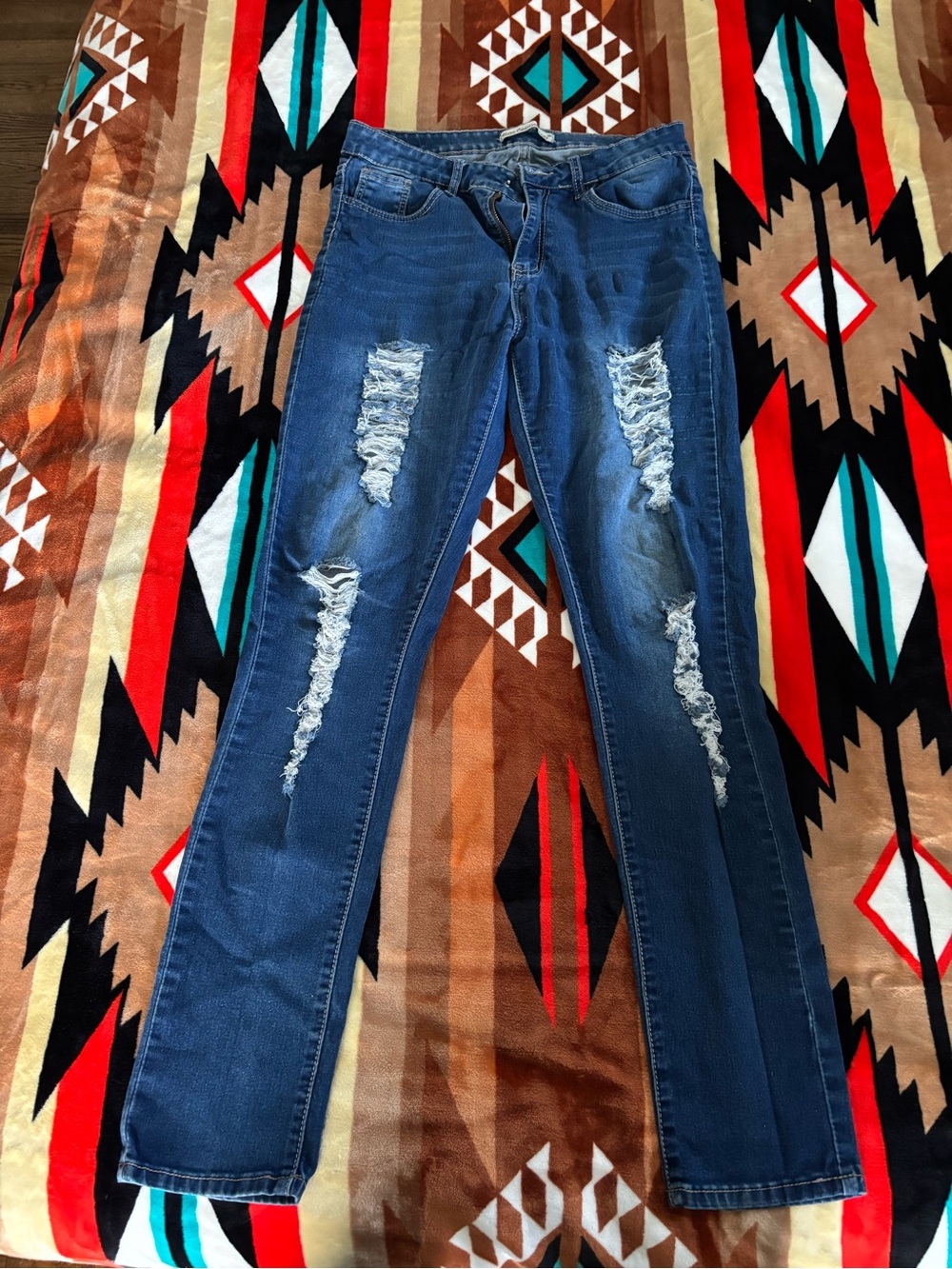 Classic Blue Skinny Ripped Jeans for Women